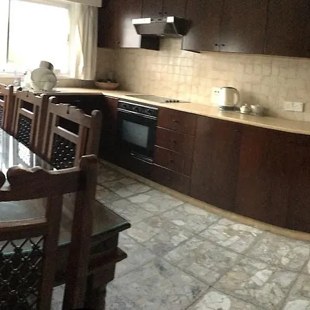 Spectacular 3 Bed Apartment